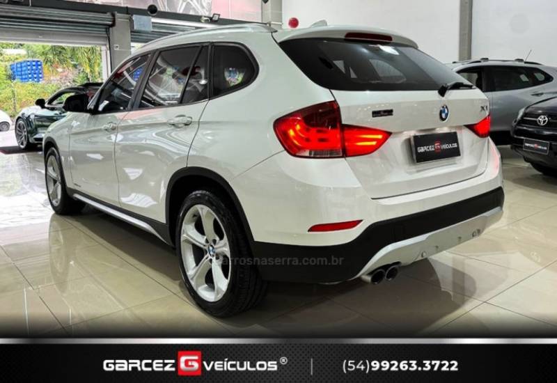 BMW - X1 - 2013/2014 - Branca - R$ 88.000,00