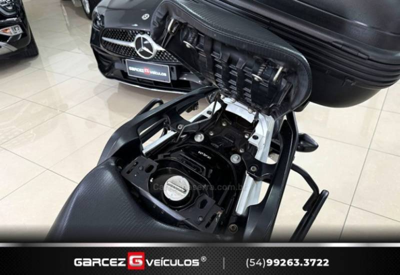 HONDA - NC 700X - 2014/2014 - Branca - R$ 34.000,00