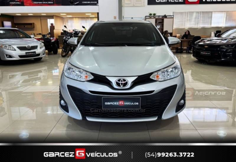 TOYOTA - YARIS - 2019/2019 - Prata - R$ 77.900,00