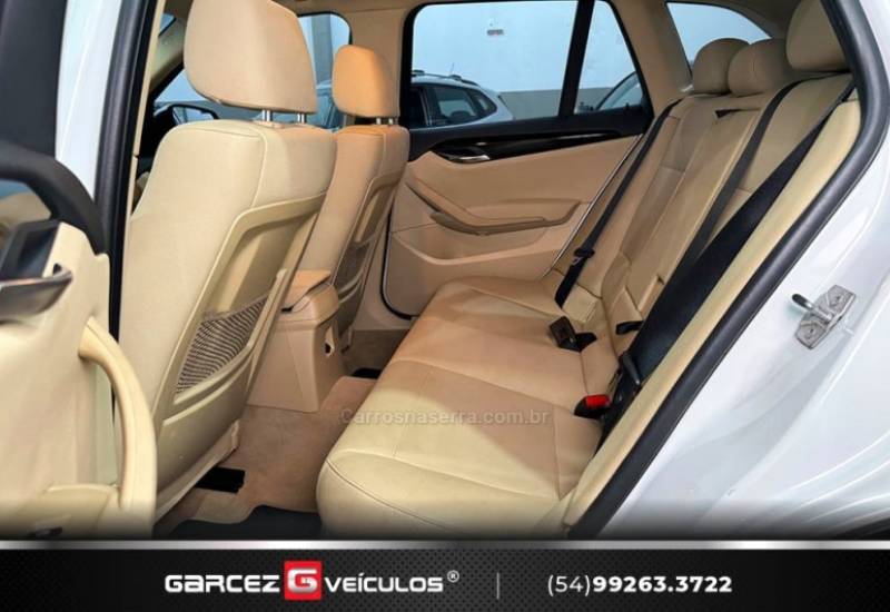 BMW - X1 - 2013/2014 - Branca - R$ 88.000,00