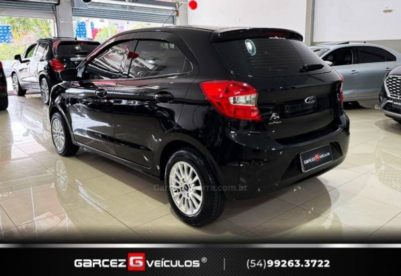 FORD - KA - 2015/2015 - Preta - R$ 41.900,00