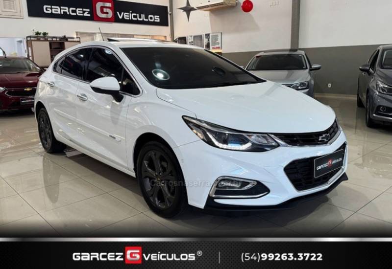 CHEVROLET - CRUZE - 2017/2017 - Branca - R$ 98.900,00