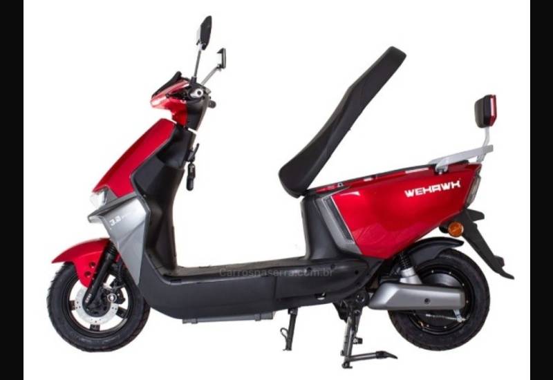 OUTRAS - SCOOTER ELÉTRICA - 2025/2025 - Vermelha - R$ 12.000,00