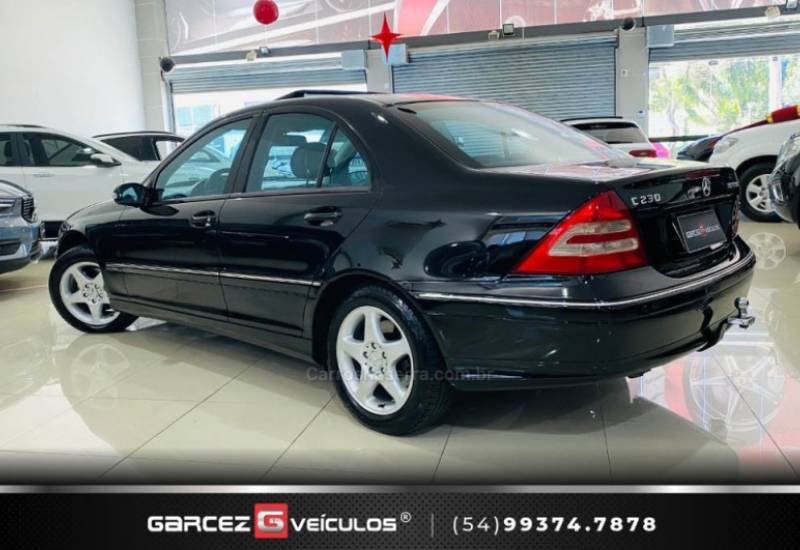 MERCEDES-BENZ - C 230 K - 2004/2004 - Preta - R$ 53.000,00