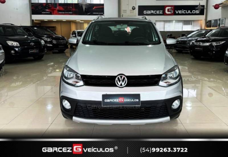 VOLKSWAGEN - CROSSFOX - 2013/2013 - Prata - R$ 42.900,00