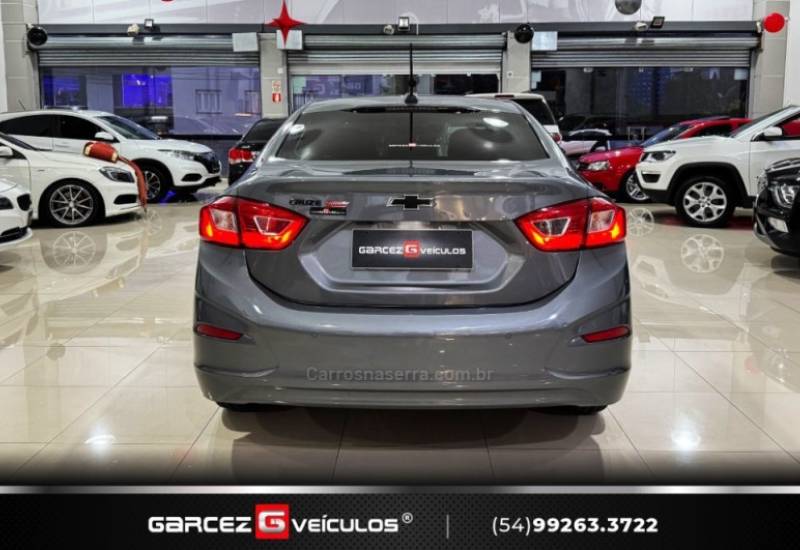 CHEVROLET - CRUZE - 2023/2023 - Cinza - R$ 125.900,00