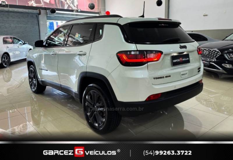 JEEP - COMPASS - 2021/2022 - Branca - R$ 149.900,00