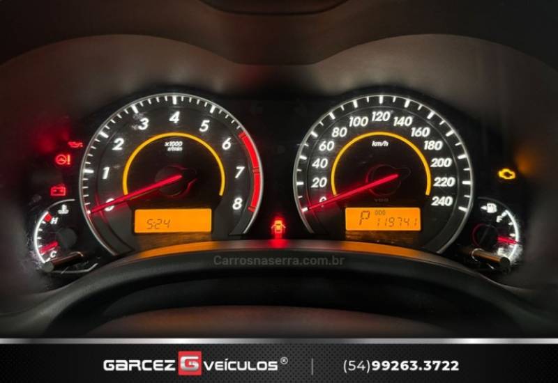 TOYOTA - COROLLA - 2012/2013 - Preta - R$ 77.900,00