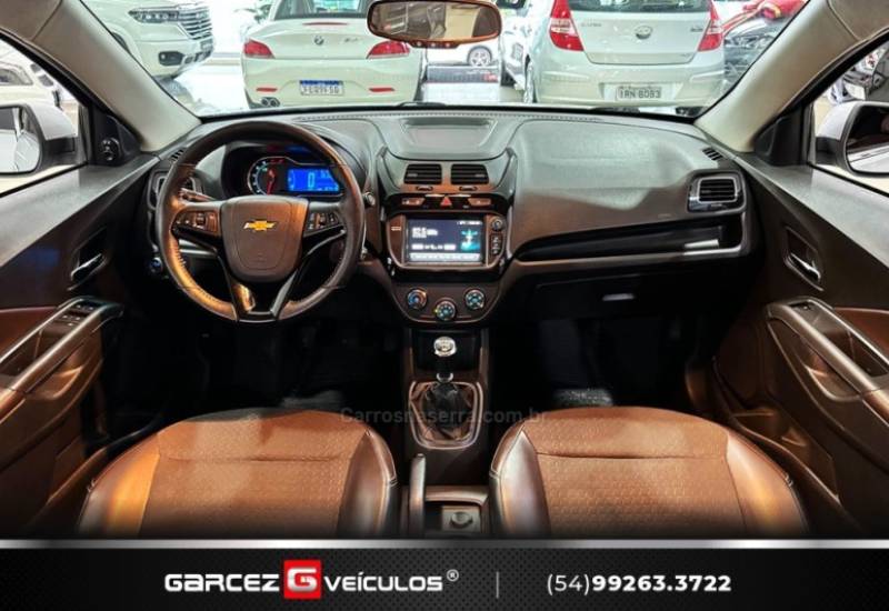 CHEVROLET - COBALT - 2017/2017 - Prata - R$ 59.000,00