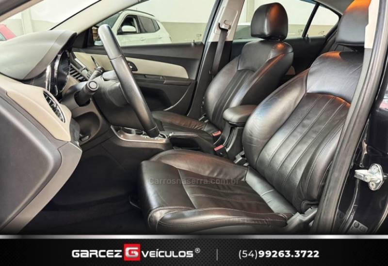 CHEVROLET - CRUZE - 2014/2014 - Preta - R$ 66.000,00