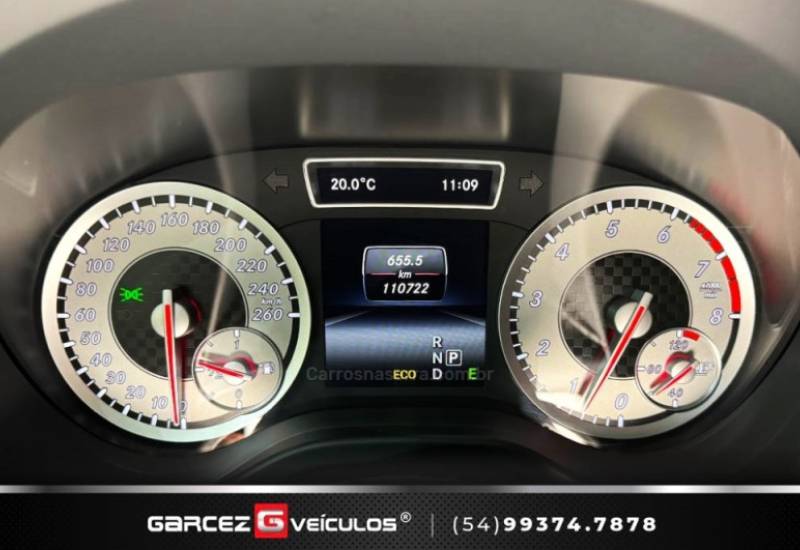 MERCEDES-BENZ - A 250 - 2014/2015 - Branca - R$ 119.900,00