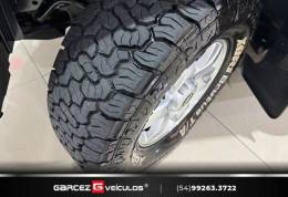 CHEVROLET - S10 - 2014/2015 - Preta - R$ 126.000,00