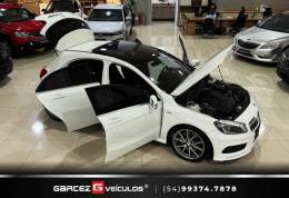 MERCEDES-BENZ - A 250 - 2014/2015 - Branca - R$ 119.900,00