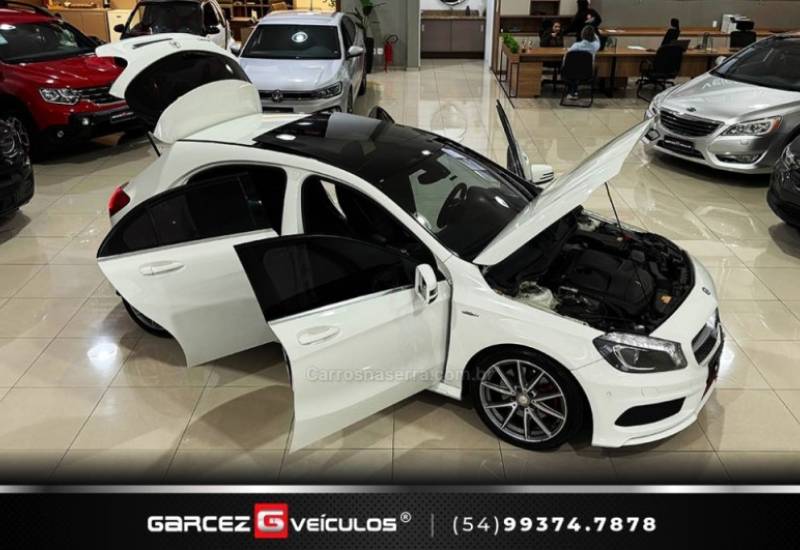MERCEDES-BENZ - A 250 - 2014/2015 - Branca - R$ 119.900,00