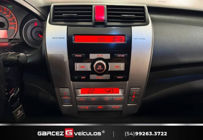 HONDA - CITY - 2010/2010 - Prata - R$ 45.000,00