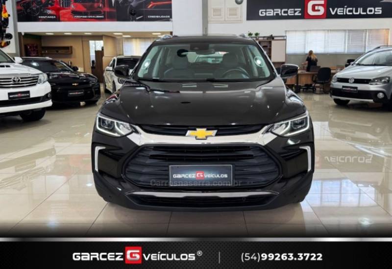 CHEVROLET - TRACKER - 2022/2023 - Preta - R$ 122.900,00