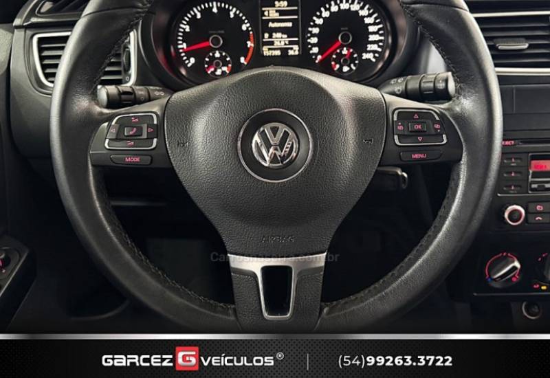VOLKSWAGEN - SPACEFOX - 2012/2013 - Prata - R$ 45.900,00