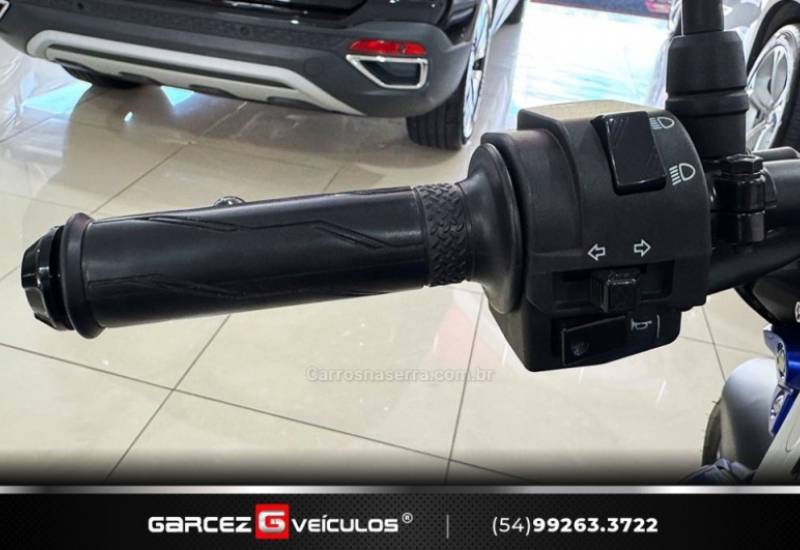 YAMAHA - FAZER - 2022/2023 - Azul - R$ 19.500,00