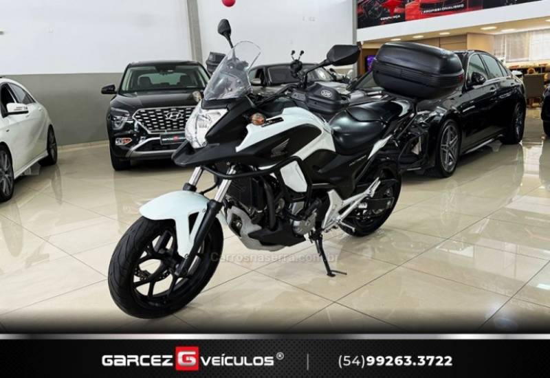 HONDA - NC 700X - 2014/2014 - Branca - R$ 34.000,00