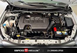 TOYOTA - COROLLA - 2013/2014 - Prata - R$ 72.000,00