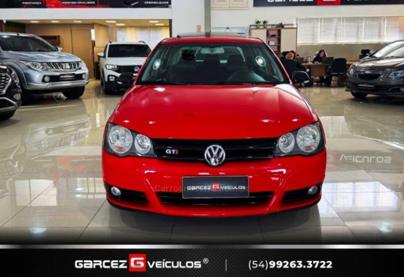 VOLKSWAGEN - GOLF - 2008/2009 - Vermelha - R$ 80.000,00