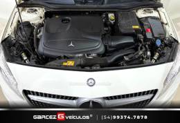 MERCEDES-BENZ - A 250 - 2014/2015 - Branca - R$ 119.900,00