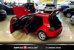 VOLKSWAGEN - GOLF - 2008/2009 - Vermelha - R$ 80.000,00