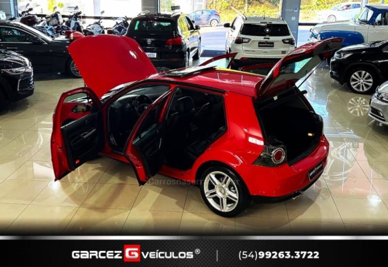 VOLKSWAGEN - GOLF - 2008/2009 - Vermelha - R$ 80.000,00