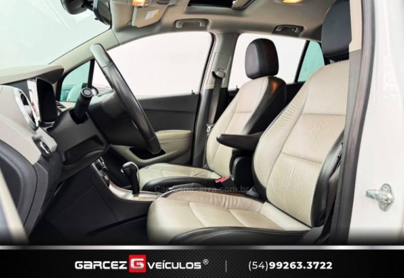 CHEVROLET - TRACKER - 2014/2015 - Branca - R$ 74.900,00