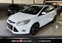 FORD - FOCUS - 2015/2015 - Branca - R$ 64.000,00