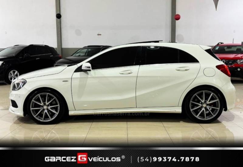 MERCEDES-BENZ - A 250 - 2014/2015 - Branca - R$ 119.900,00