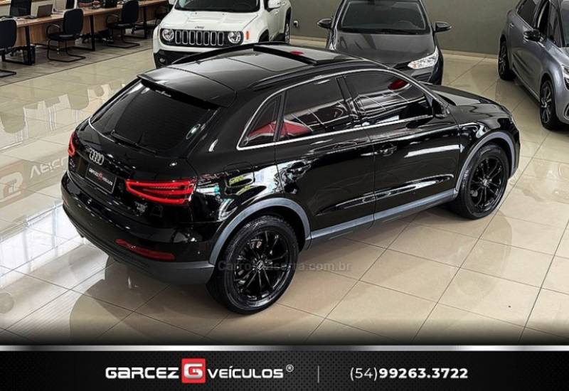 AUDI - Q3 - 2015/2015 - Preta - R$ 90.000,00