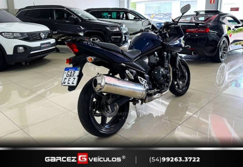 SUZUKI - BANDIT - 2011/2011 - Azul - R$ 32.000,00