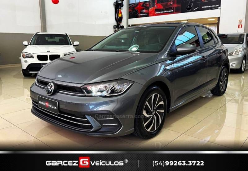 VOLKSWAGEN - POLO - 2024/2025 - Cinza - R$ 114.000,00