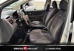 VOLKSWAGEN - CROSSFOX - 2010/2011 - Prata - R$ 45.900,00