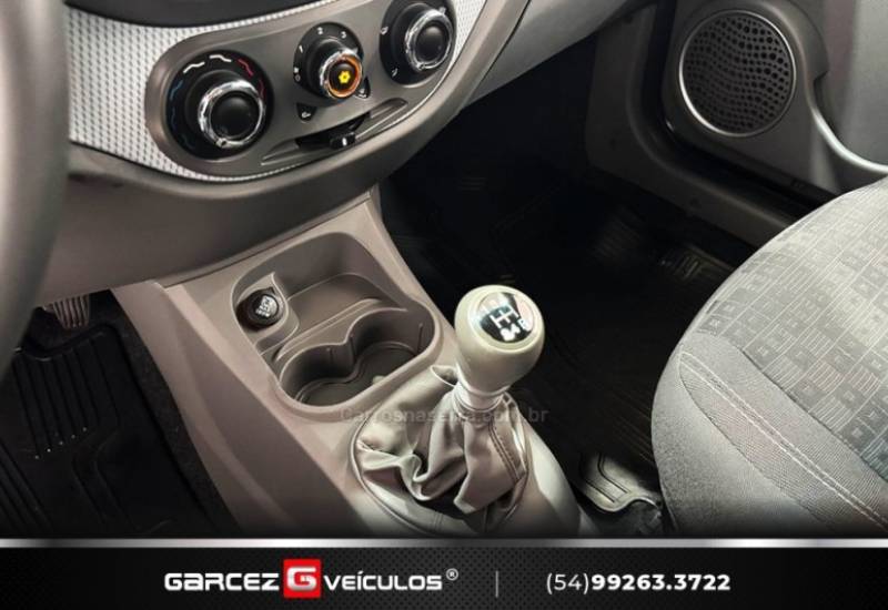 FIAT - PALIO - 2016/2016 - Preta - R$ 43.900,00