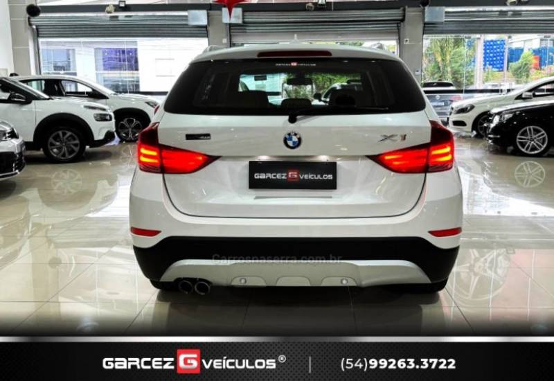 BMW - X1 - 2013/2014 - Branca - R$ 88.000,00