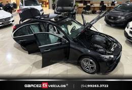MERCEDES-BENZ - C 200 - 2022/2022 - Cinza - R$ 299.900,00