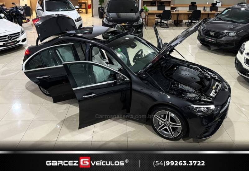 MERCEDES-BENZ - C 200 - 2022/2022 - Cinza - R$ 299.900,00