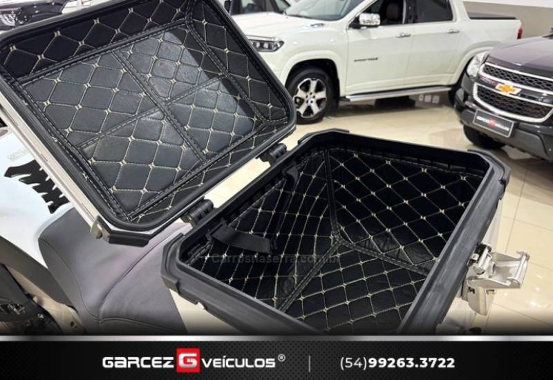 KAWASAKI - VERSYS 1000 - 2012/2013 - Branca - R$ 43.900,00