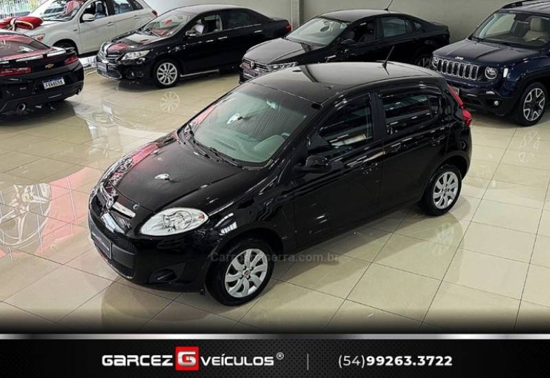 FIAT - PALIO - 2016/2016 - Preta - R$ 43.900,00