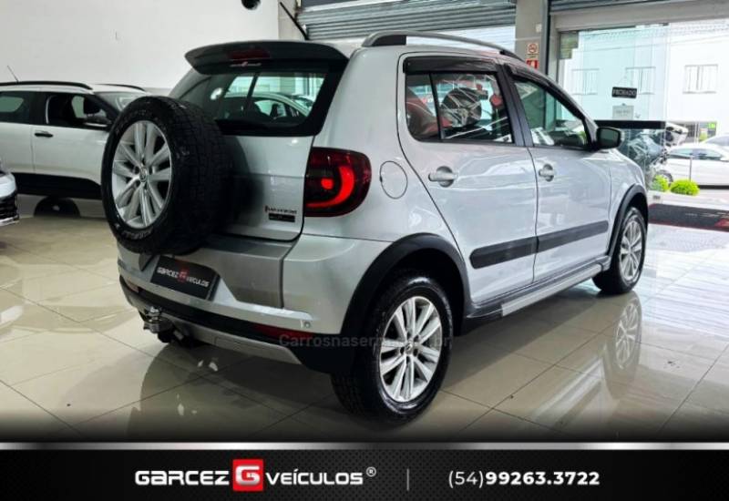 VOLKSWAGEN - CROSSFOX - 2013/2013 - Prata - R$ 42.900,00