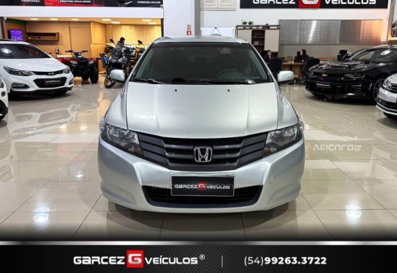 HONDA - CITY - 2010/2010 - Prata - R$ 45.000,00