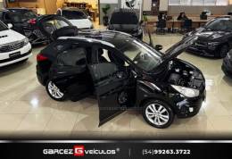 HYUNDAI - IX35 - 2010/2011 - Preta - R$ 59.900,00