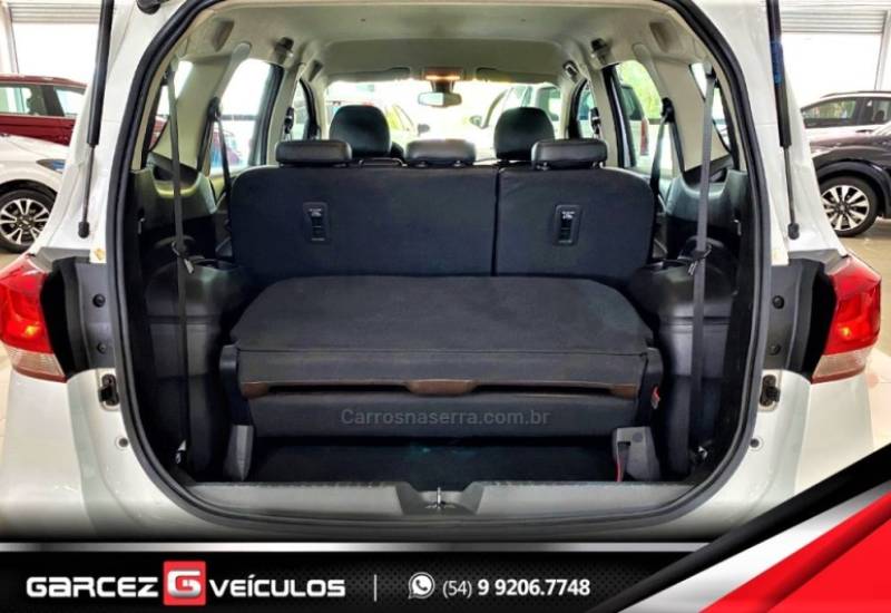 CHEVROLET - SPIN - 2019/2020 - Branca - R$ 76.900,00