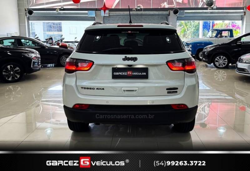 JEEP - COMPASS - 2021/2022 - Branca - R$ 149.900,00