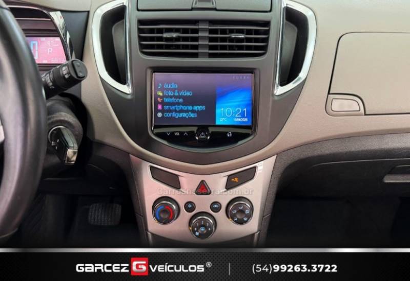 CHEVROLET - TRACKER - 2014/2015 - Branca - R$ 74.900,00