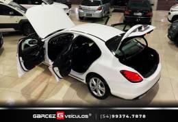 MERCEDES-BENZ - C 180 - 2015/2016 - Branca - R$ 117.900,00