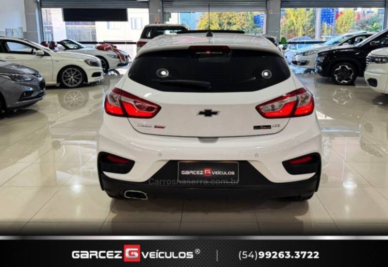 CHEVROLET - CRUZE - 2017/2017 - Branca - R$ 98.900,00