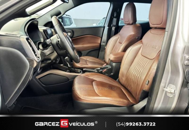 FIAT - TORO - 2022/2023 - Prata - R$ 155.000,00